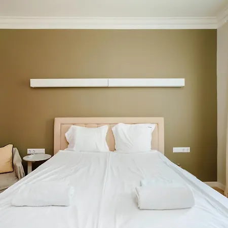 Stylish 1bd In The Heart Of The